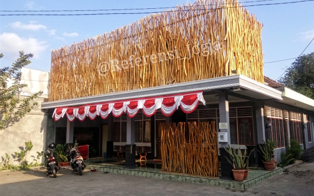 Metro Malioboro Living