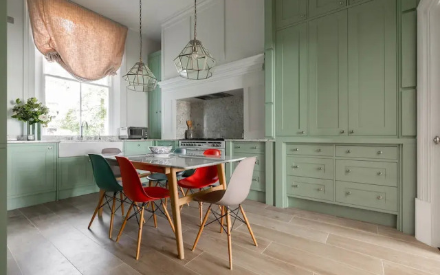 Nevern Square X by Onefinestay