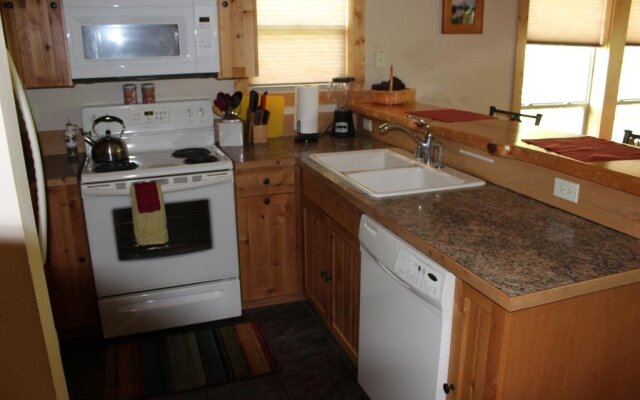 Methow River Lodge & Cabins