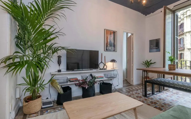 Elegant 4 bedrooms 3 bathrooms Catalan home