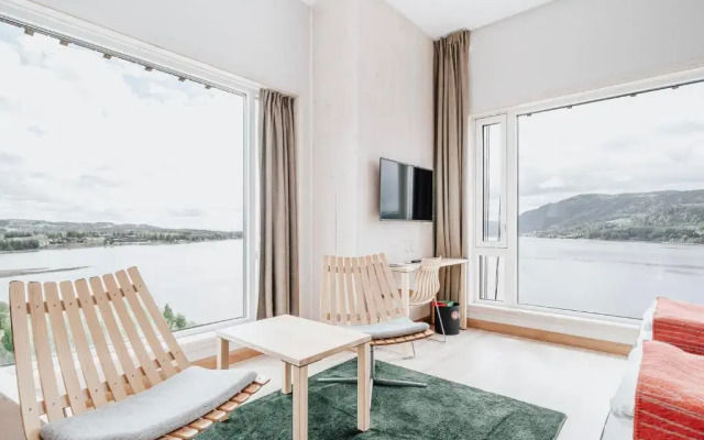 Wood Hotel by Frich's