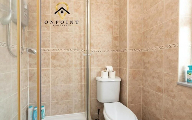FANTASTIC Duplex 2 Bed Apt-PARKING