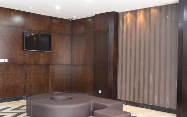 9 Hotel