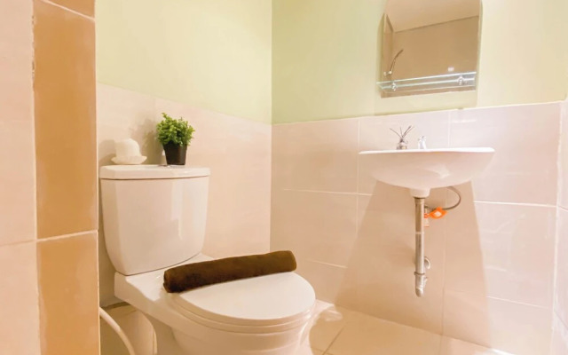 Homey And Comfort Living 2Br At Meikarta Apartment