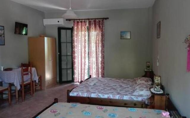 Anastasis Apartments