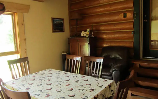 Seawood Bed & Breakfast & Cabins