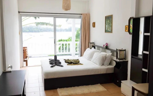 Beachfront Sea View Pool Villa