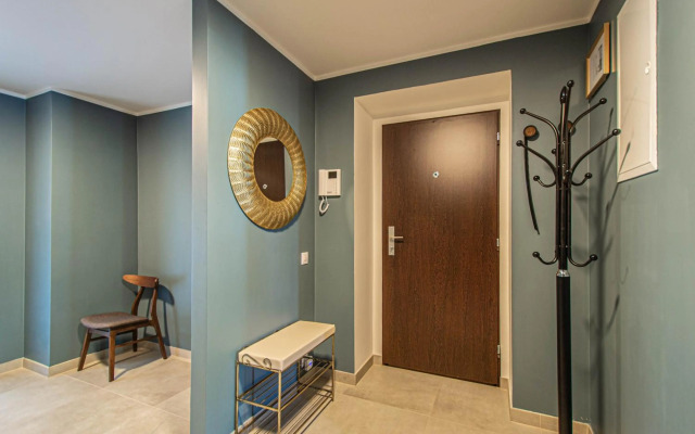 Quite Loft with Balcony and 3 Air Conditioners