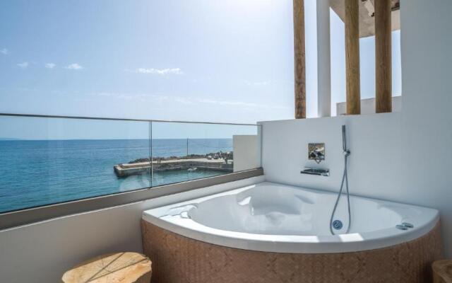 Sfakia Seaside luxury Suites