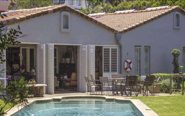 Maison - H Guest House