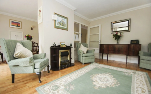 Dean Court Bungalow Parking by Brighton Holiday Lets