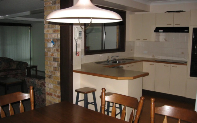 Government Rd 108 - Shoal Bay