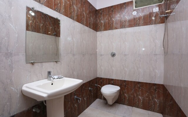 OYO 7828 Hotel Saket