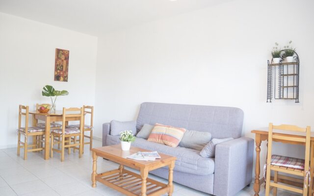 Marineu Playa Romana Village