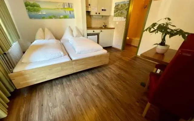 Downtown Apartment 9