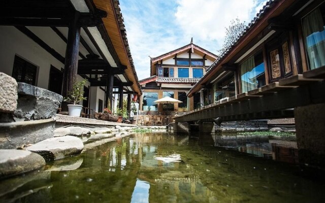 Lijiang Meng En Artistic Hostel