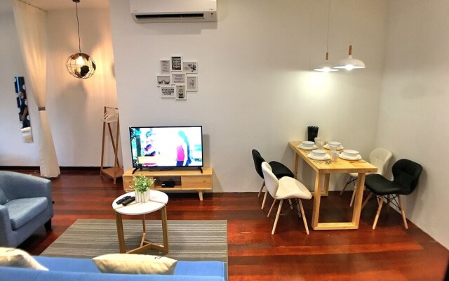 iBook7 - 2 Bedroom Gurney Studio Suite by iBook Homestay