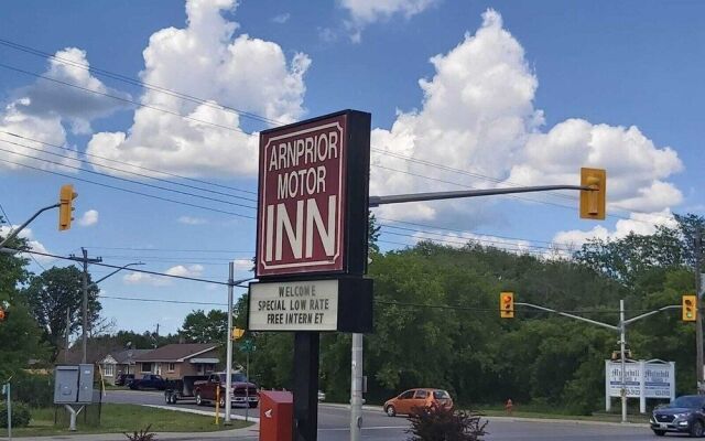 Arnprior Motor Inn