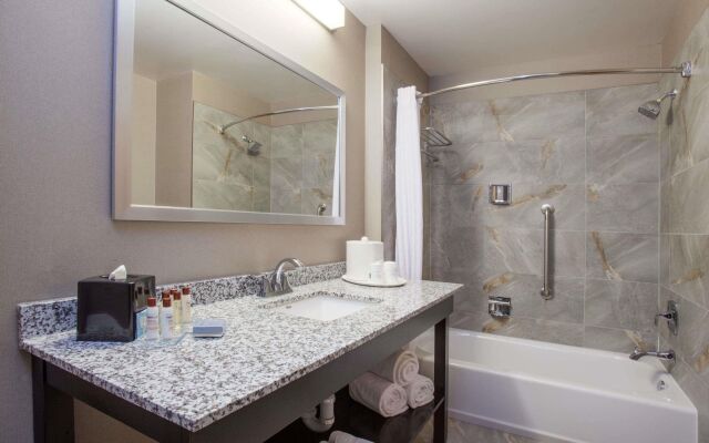 Radisson Hotel Edmonton Airport