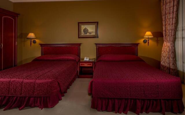 Taj Plaza Hotel