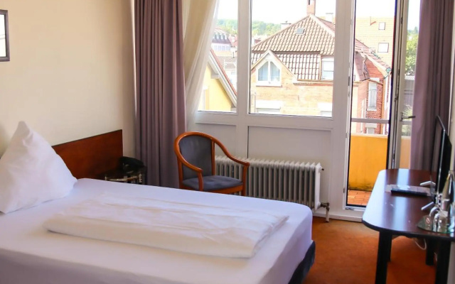 Hotel Alpha