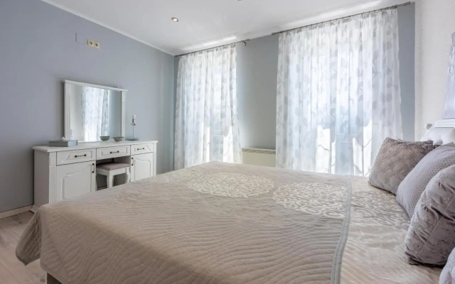 Villa Green Point