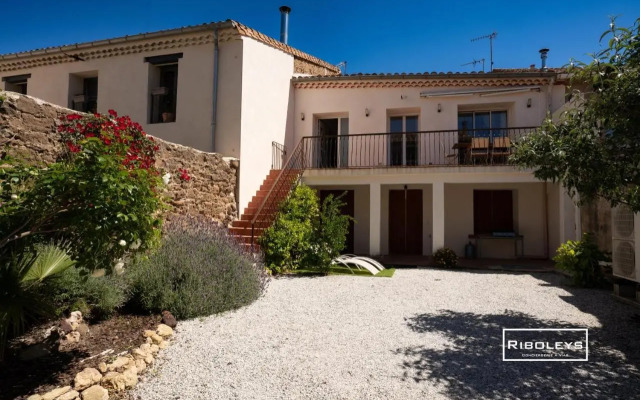 Sublime Loft de 130m² calme à Vias-Village