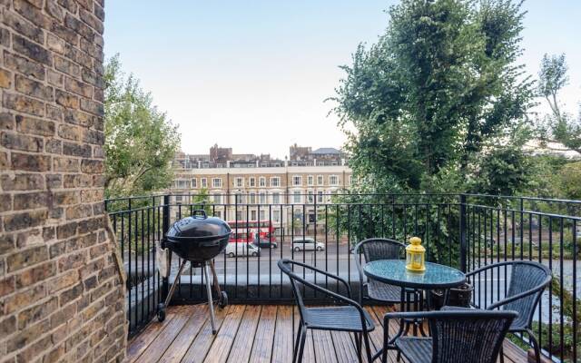 Bright 2Br Flat With Terrace Near Earls Court St