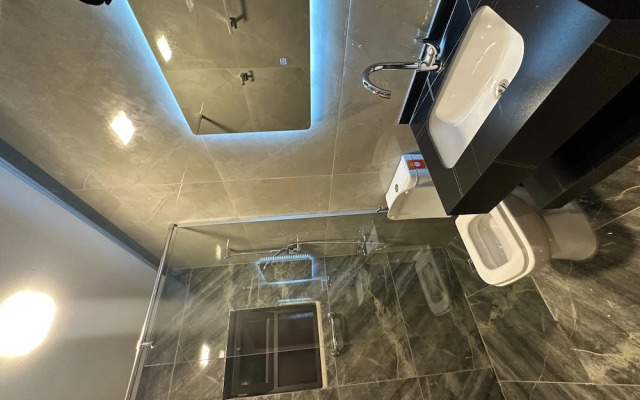 Charming Amman Apartment With Moern Amenities