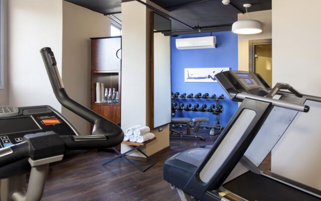 PLAY Seaport Suite Hotel TLV