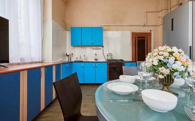 Апартаменты на улице Урицкого 6