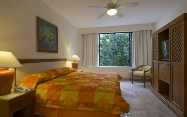 Ocean Breeze Acapulco