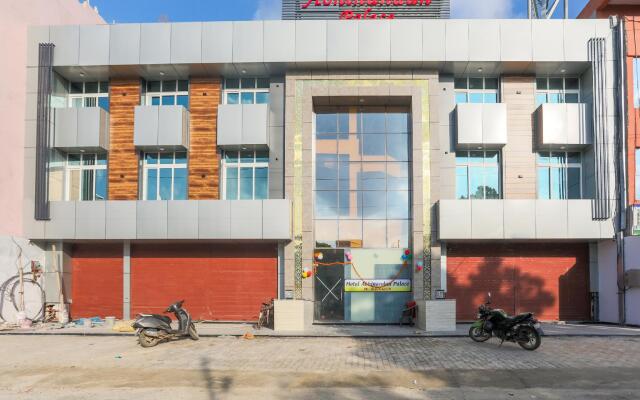 Capital O 42705 Hotel Abhinandan Palace