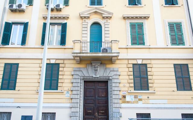 The Right Place - Guest House