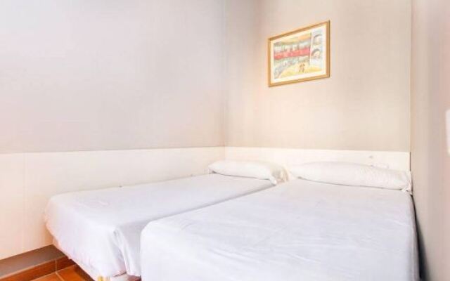 Apartments In Barcelona (AinB) Raval-Hospital