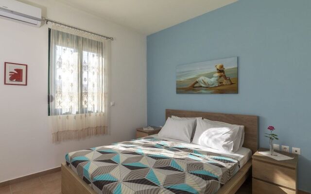 Holiday House Myrtos