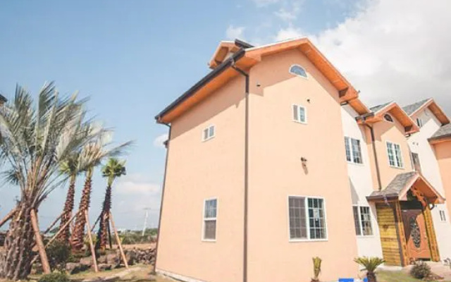 Red Windmill Pension