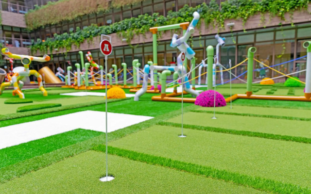 Fame Hall Garden Hotel