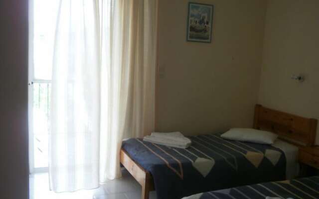 Polyxenis Rooms