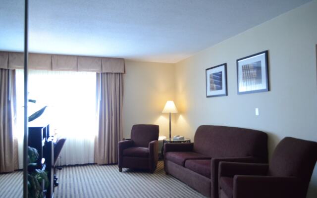 Rodeway Inn & Suites