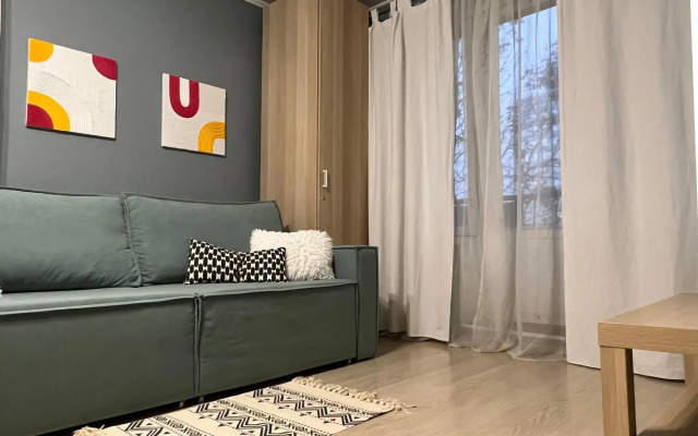 ART ROOM on 23 Yartsevskaya Street