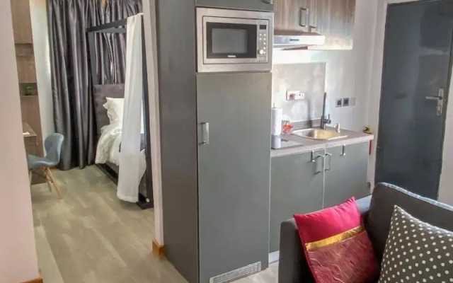 Leadwort Hotels