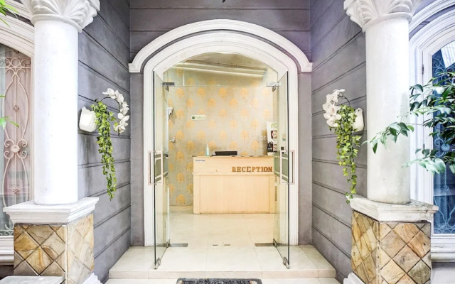 Dancenter Ralica Residence