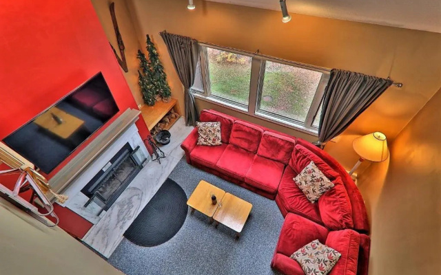 Highridge Condominium Unit B9