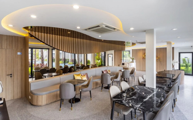 Hatchao Heritage Beachfront Resort