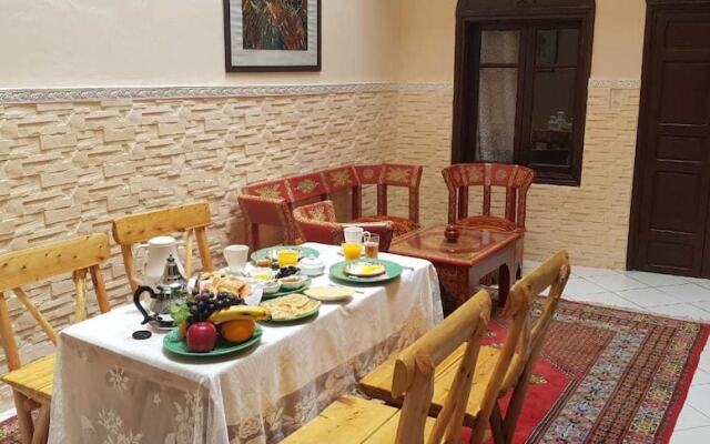 Romouz Kasbah Riad