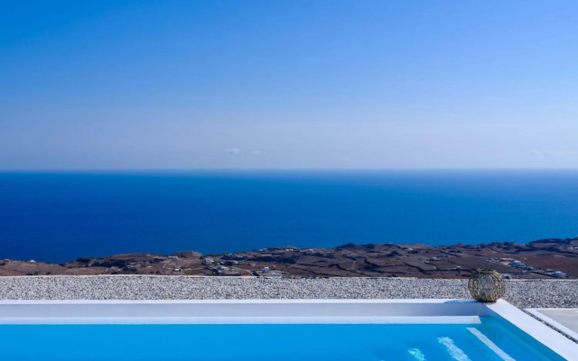 Terra Blanca Suites