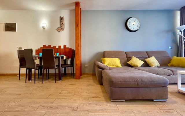 Sunny Home Holidays 360º