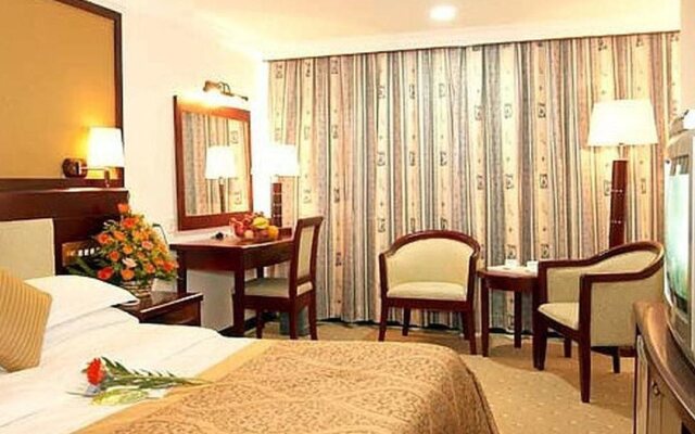Tourist Hotel