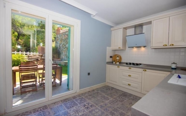 Villa Familia Selimiye